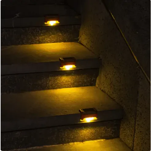 SolarGlow – Solar Stair & Border Lights (4-Pack)