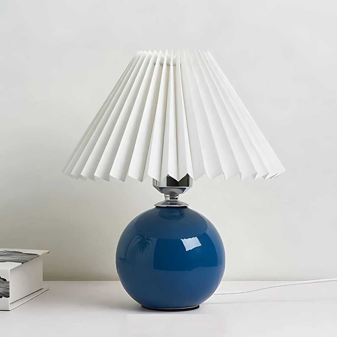 Vintage Pleated Table Lamp – Classic Charm, Modern Functionality