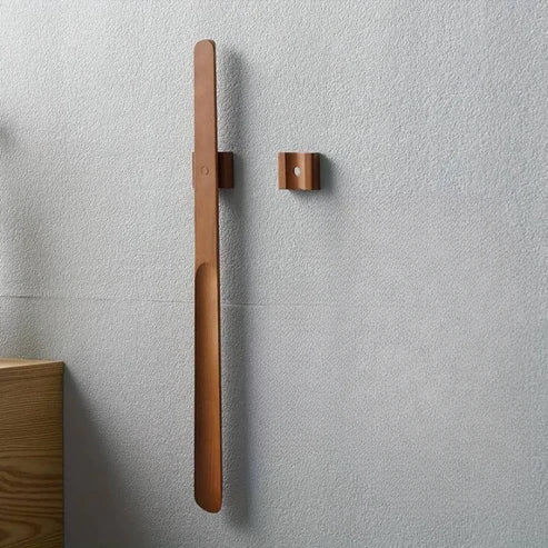 Magnetic Wooden Long-Handled Shoe Horn (With Stand)