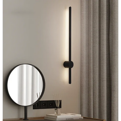 Sleek Glow - Linear LED Wall Lamp in Premium Aluminum